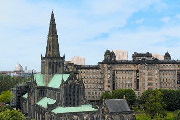 Kathedrale und Plattenbau
