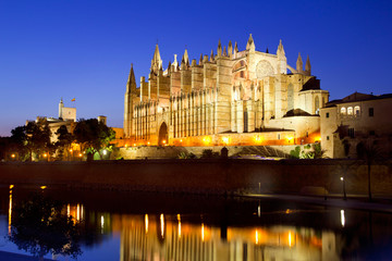 Fototapeta na wymiar Katedra Majorki Palma de Mallorca Baleary