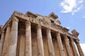 Fototapeta premium Bacchus temple at the Roman ancient ruins of Baalbek, Lebanon.