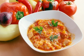 cooked paprica,tomatoes,onion with sandwitch