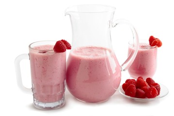 joghurt coctail with raspberries