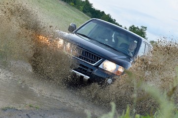 4x4 action