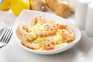 Srimps with cooked rice