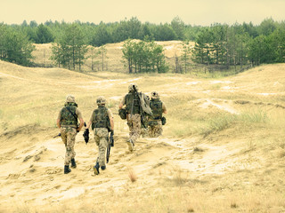 squad of german soldiers