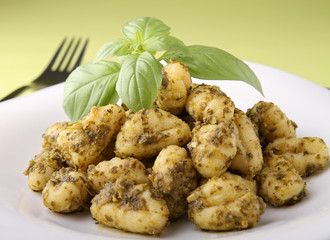 gnocchi et sauce pesto