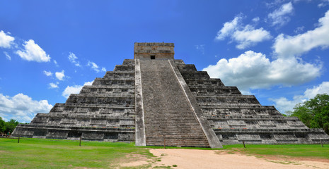 Chichen Itza Pyramid, Wonder of the World, Mexico