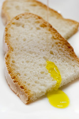 pane e olio toscano