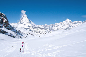 Fototapeta na wymiar Matterhorn szczyt Szwajcaria