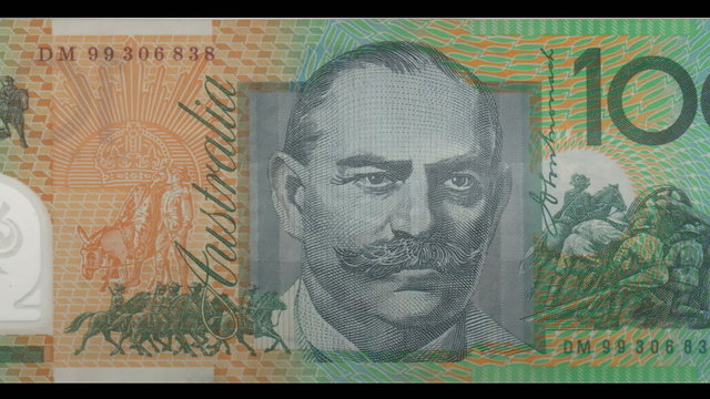 Zooming into 100 Australian dollars note