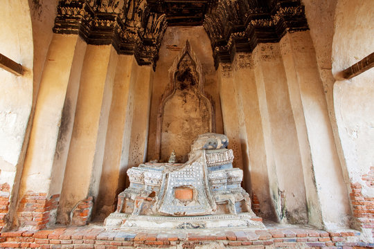 Image buddha in ayutthaya thailand