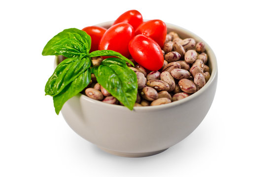 Fagioli pomodorini e basilico in coppetta bianca