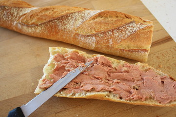 tartine de paté de foie