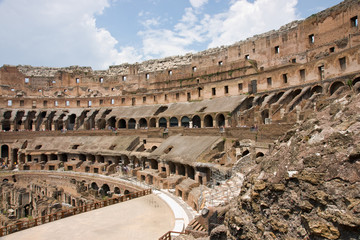 Fototapeta na wymiar Inside Colosseo
