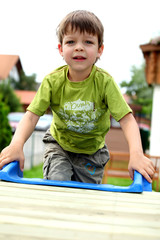 Kind auf der Schaukel