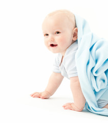 Baby mit Decke