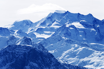 Fototapeta na wymiar Panoramic view of mountains peak
