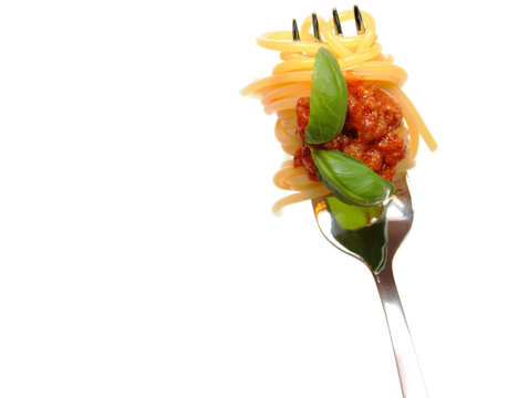 Spaghetti mit Tomatenso&szlig;e auf einer Gabel