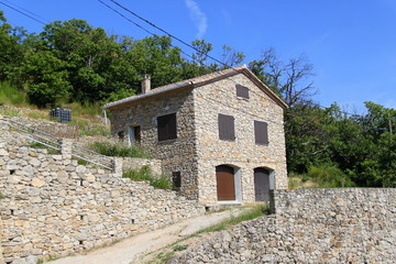 Maison en pierres dans les Cévennes