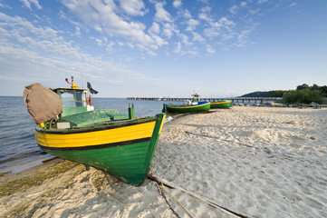 Obraz premium Fishing boat on the seaside