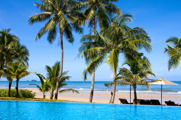 Luxury Palms Sea