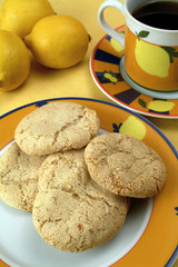 limonlu kurabiye ve çay