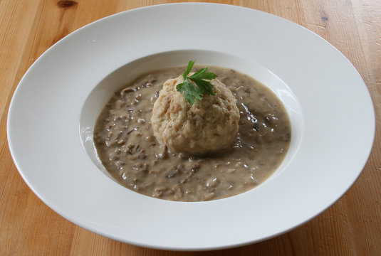 Beuschel mit Kn&ouml;del