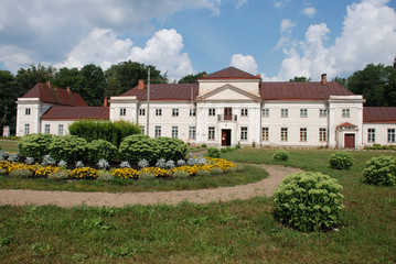 Fototapeta na wymiar Varaklani palace, Latvia