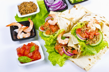 tacos mit zutaten