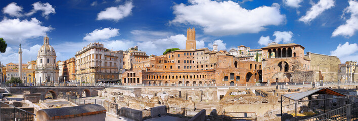 Roman forum in Rome, Italy. - obrazy, fototapety, plakaty