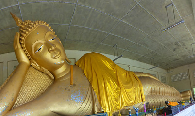 Hua Hin Reclining Buddha 03