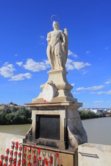 Estatua de San Rafael