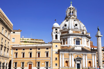 Fototapeta na wymiar Great church in center of Rome, Italy