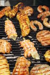 Grillen: Scampi, Steaks, Putenschnitzel, Hähnchen, Bratwürste