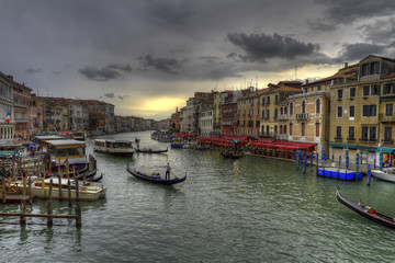 Naklejka premium Grand canal and Rialto bridge in Venice, Italy