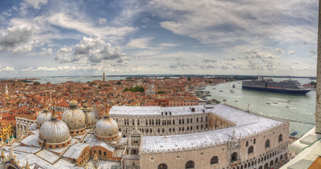 Fototapeta na wymiar Piazza San Marco(San Marco square) Venice Italy