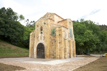 San Miguel de Lillo church
