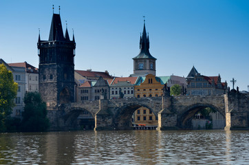 Fototapeta na wymiar Vue sur le Pont Charles à Prague
