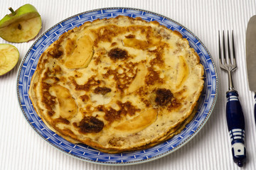 Pfannkuchen mit Apfel und Banane