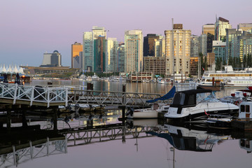 Fototapeta na wymiar Vancouver downtown cityscape with boats