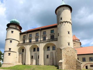 Obraz premium Nowy Wisnicz castle