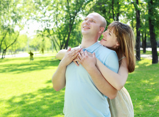 Obraz premium Young couple in the park