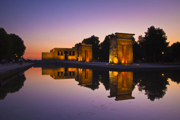 Naklejka premium Templo de debod in Madrid, Spain