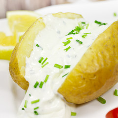 Kartoffel mit Kräuterquark