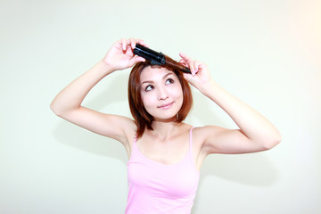 Naklejka premium スタイリングを楽しむオシャレな女性