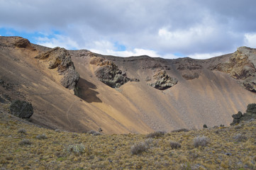 Fototapeta na wymiar Wulkaniczny krater