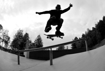 skateboarding silhouette - obrazy, fototapety, plakaty