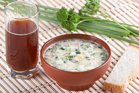 Cold vegetable soup with kvas and mayonnaise