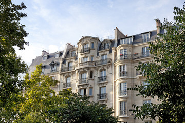 Fototapeta na wymiar Apartments in Paris France