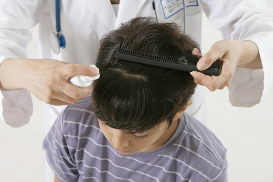 Traitement des poux &agrave; l'infirmerie