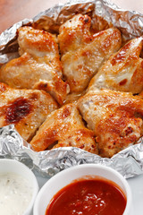 Chicken wings with sauce